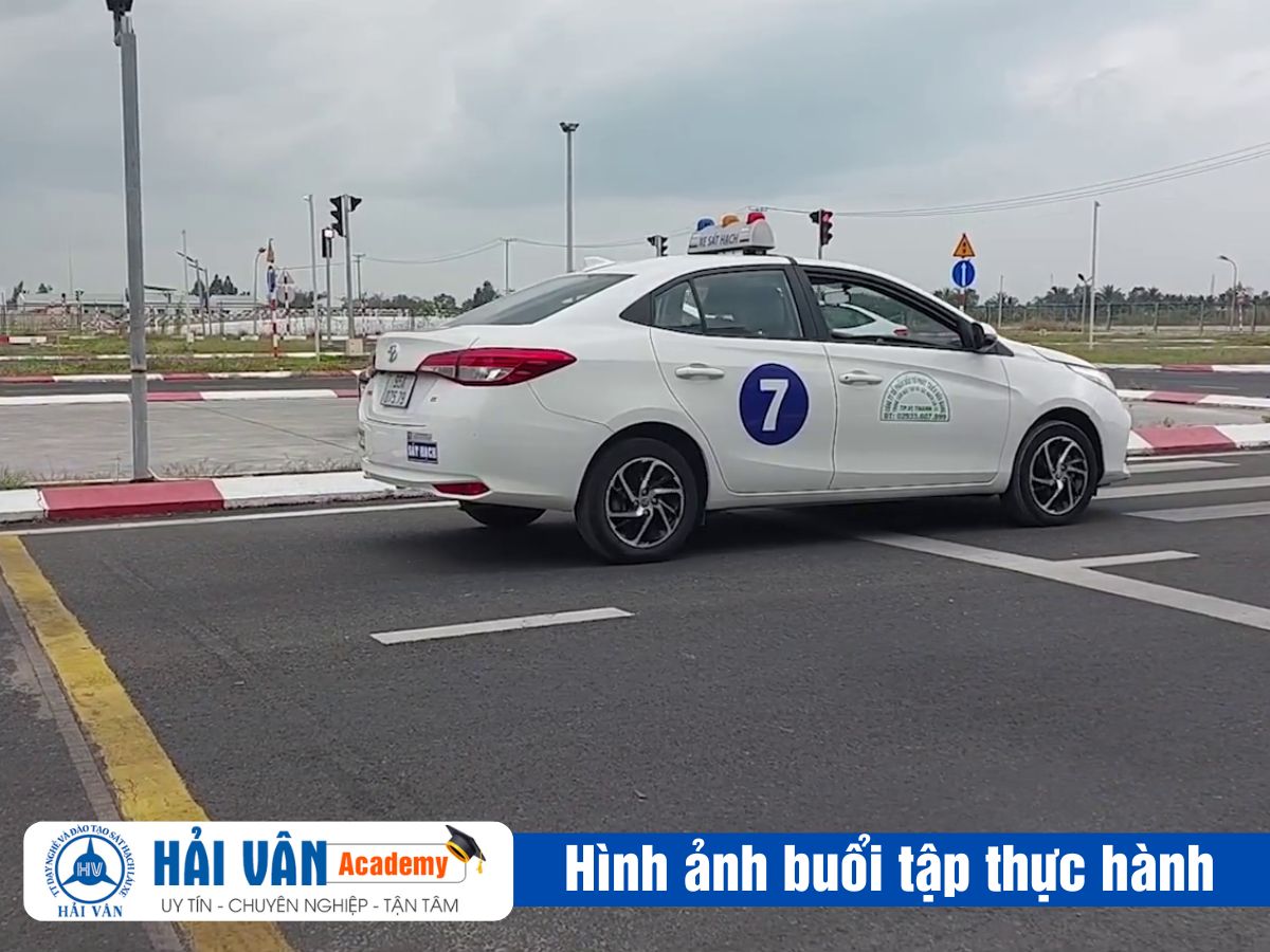 Học BẰNG LÁI Xe Ô Tô Tại GIA LAI